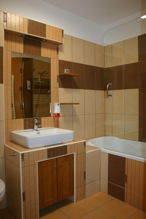 Enjoy 110Qm Apartment Im Historischen Zentrum Σόπρον Εξωτερικό φωτογραφία